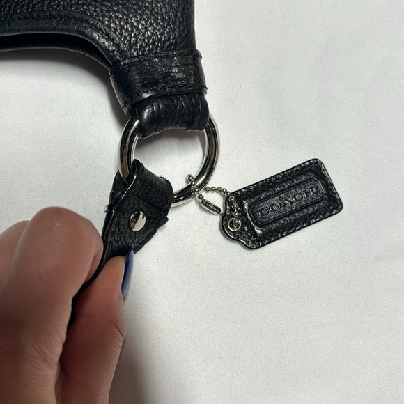 100% authentic Coach black leather crossbody / messenger bag - Picture 13 of 13